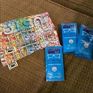 Bundle of 2 Oakley microfibers and 7 lens wipes